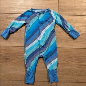 Magnetic Me - Footy blue stripes 0-3 month excellent condition